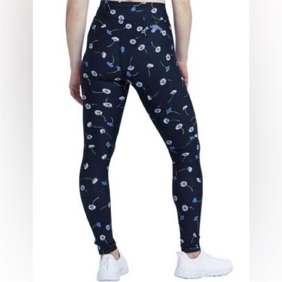 The Upside for SoulCycle Daisy Matching Set - Picture 3 of 11